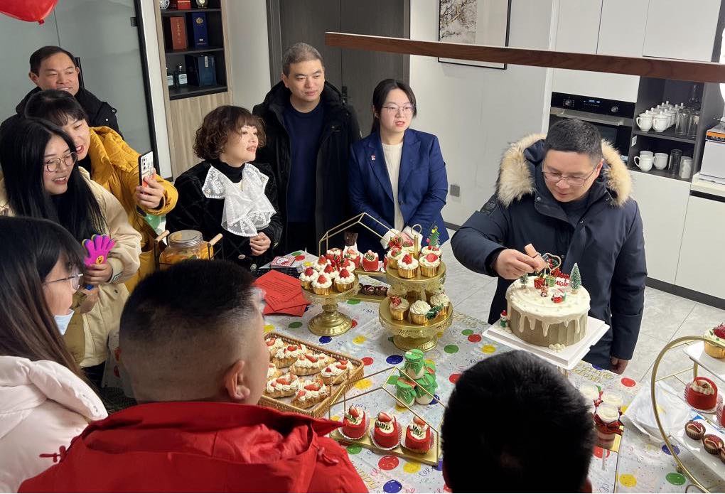 1704183395487390.jpg 1704183395487390.jpg